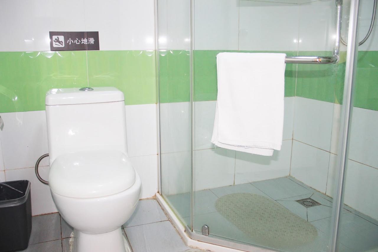 7Days Inn Ji'Nan Railway Station North Square 济南 外观 照片